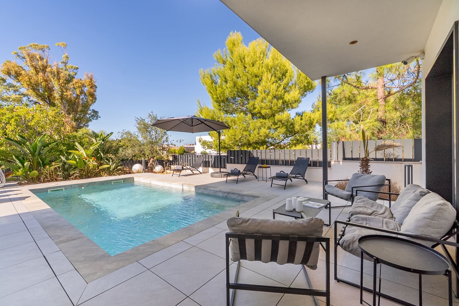 Chalet de 4 habitaciones en Colonia de Sant Pere / Colonia de San Pedro en venta con piscina garaje - 1.595.000 € (Ref: 10140127)