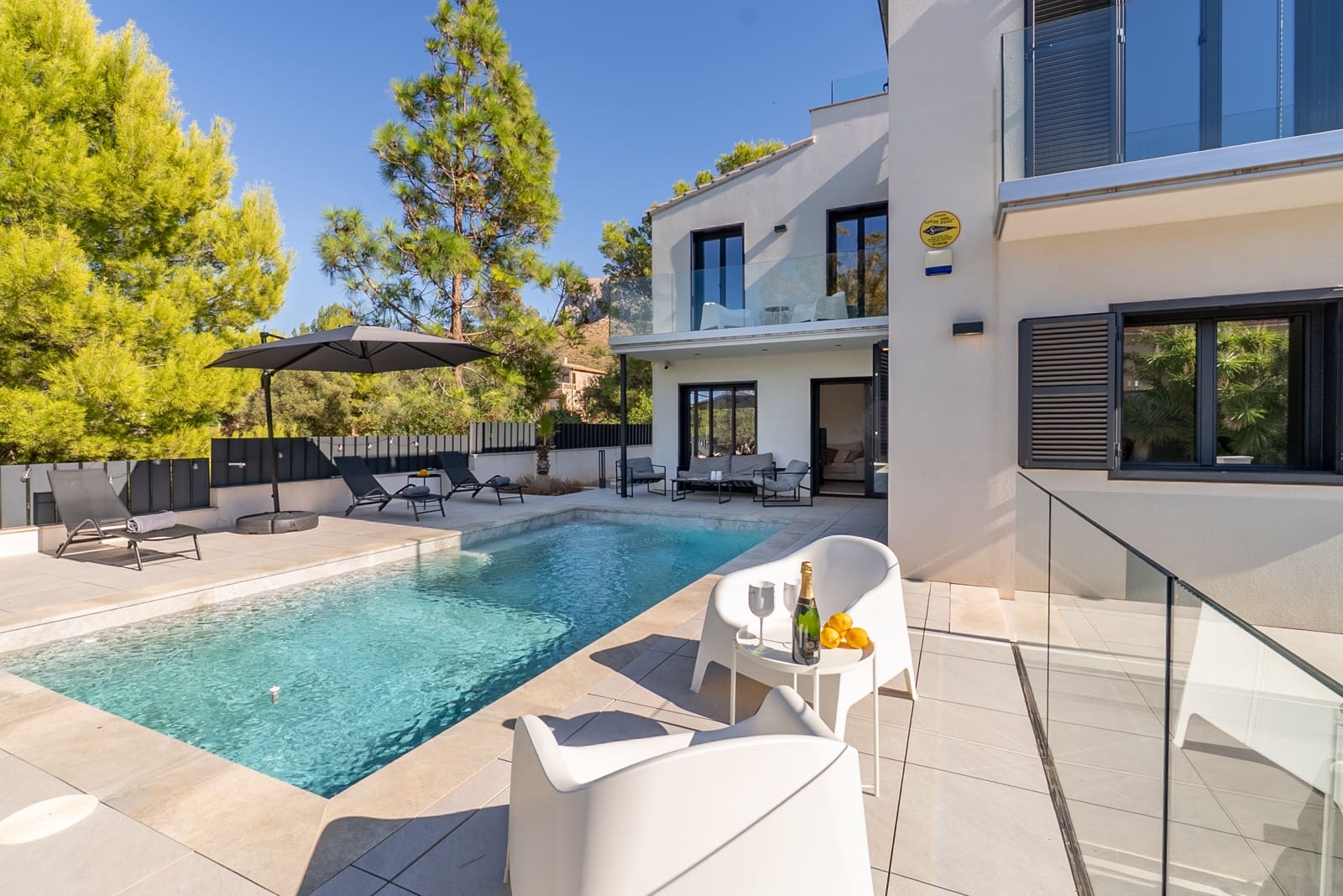 Chalet de 4 habitaciones en Colonia de Sant Pere / Colonia de San Pedro en venta con piscina garaje - 1.595.000 € (Ref: 10140127)