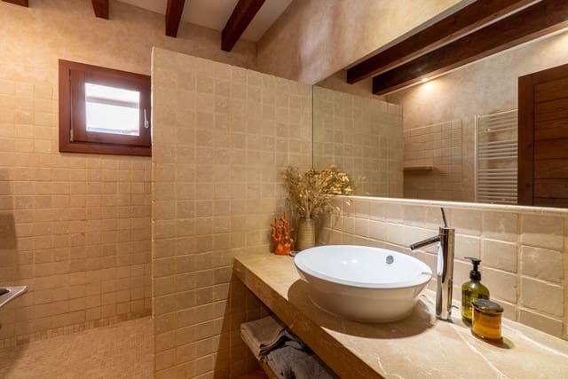 Finca/Casa Rural de 4 habitaciones en Santa Margalida en venta con piscina garaje - 1.490.000 € (Ref: 10175995)