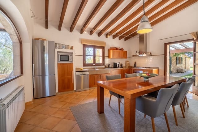 Finca/Casa Rural de 4 habitaciones en Santa Margalida en venta con piscina garaje - 1.490.000 € (Ref: 10175995)