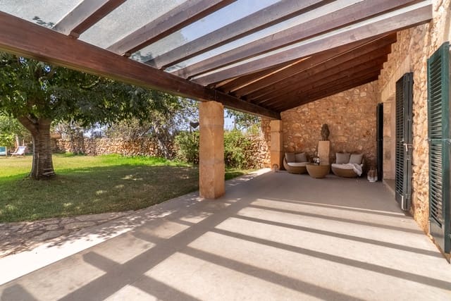 Finca/Casa Rural de 4 habitaciones en Santa Margalida en venta con piscina garaje - 1.490.000 € (Ref: 10175995)
