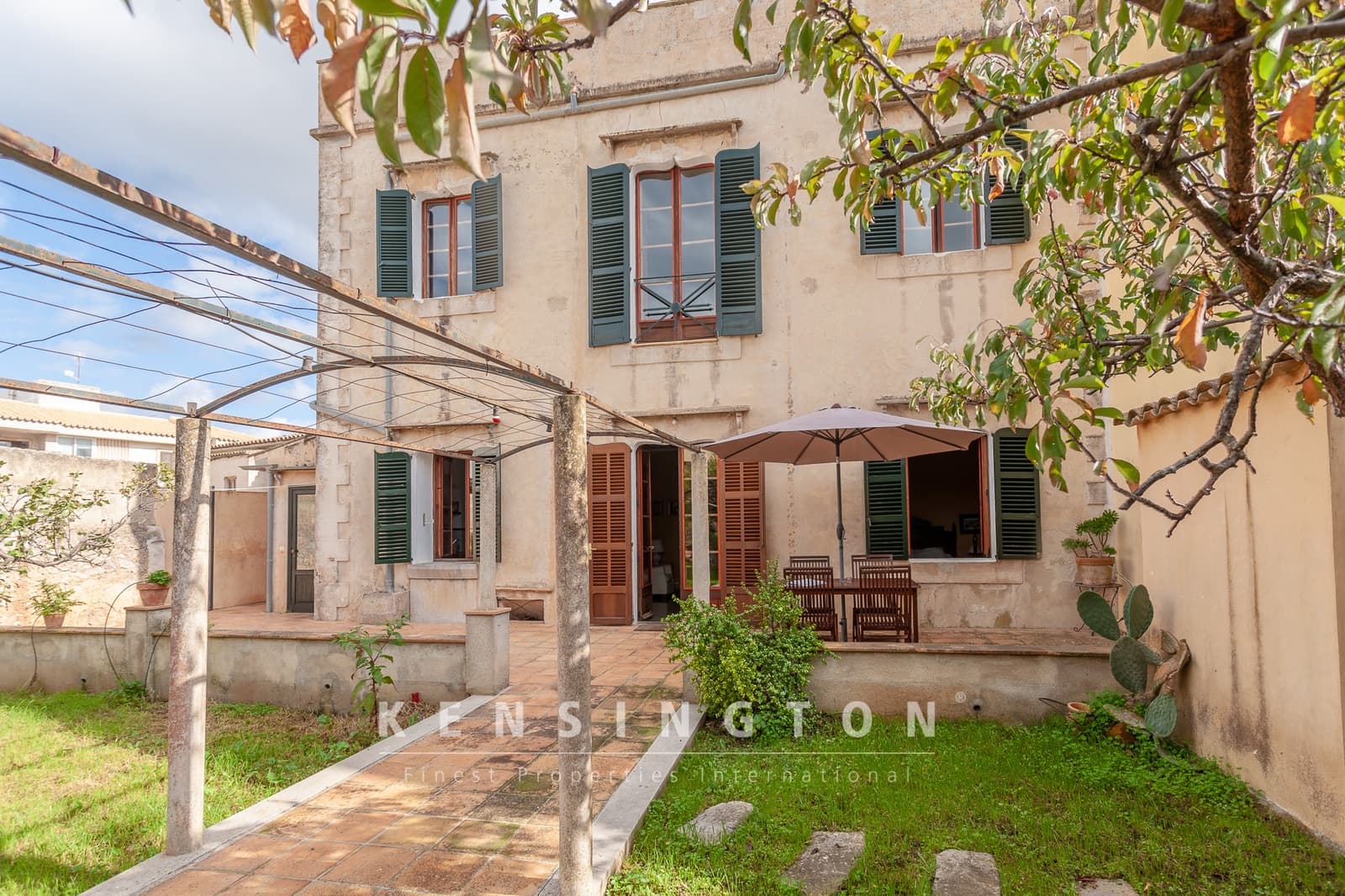 6 soveværelse Villa til salg i Arta med swimmingpool - € 1.295.000 (Ref: 9164565)