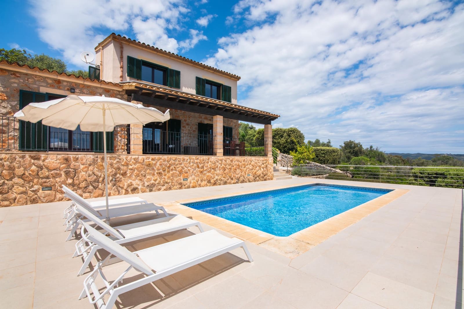 3 slaapkamer Villa te koop in Arta met zwembad - € 1.790.000 (Ref: 9164570)