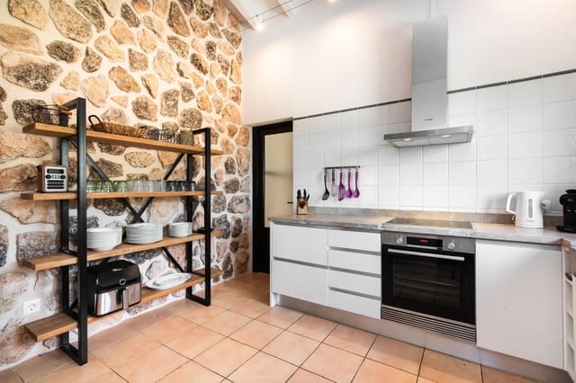 3 soveværelse Finca/Landehus til salg i Artà med swimmingpool - € 1.790.000 (Ref: 9164570)