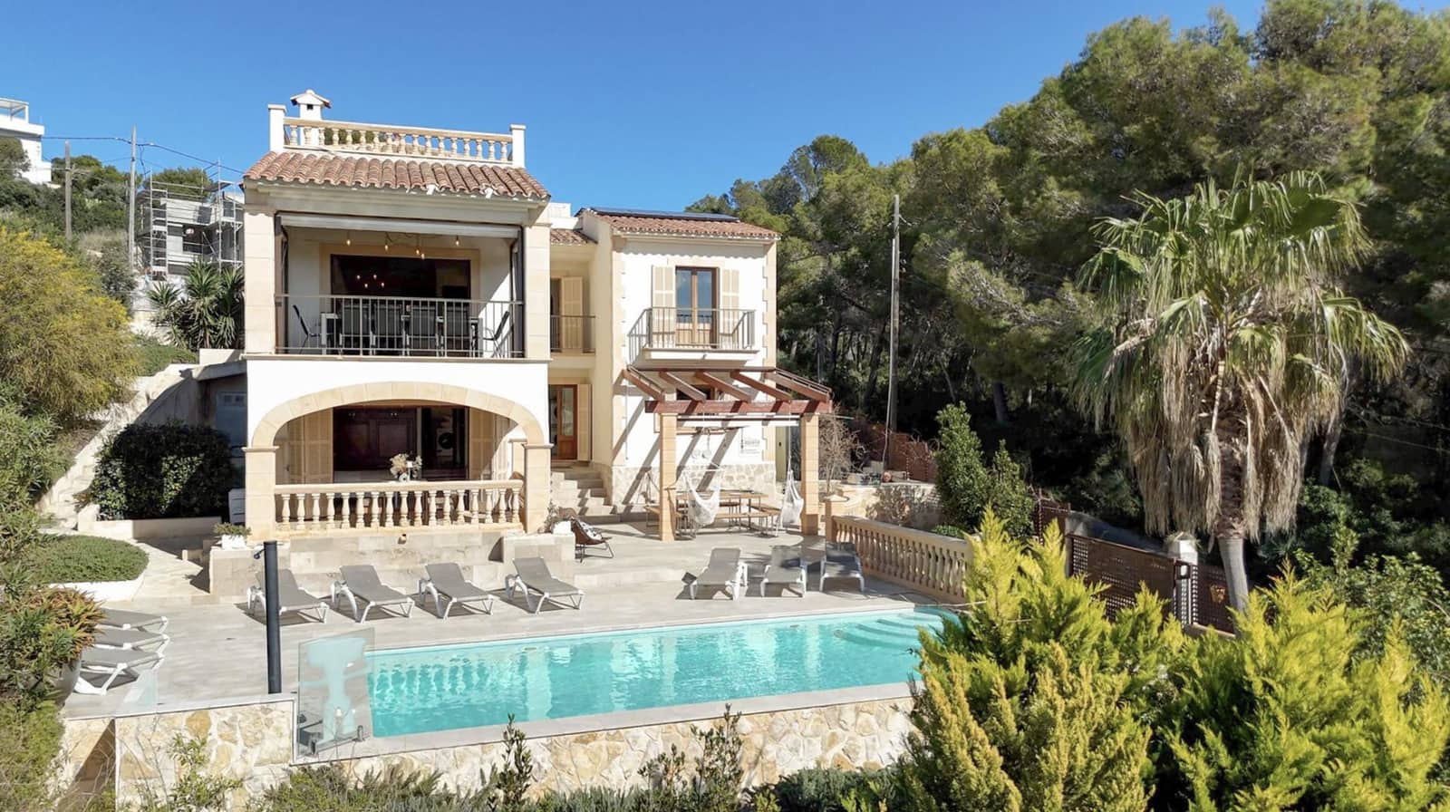 7 soveværelse Villa til salg i Cala Ratjada med swimmingpool - € 1.750.000 (Ref: 9164572)
