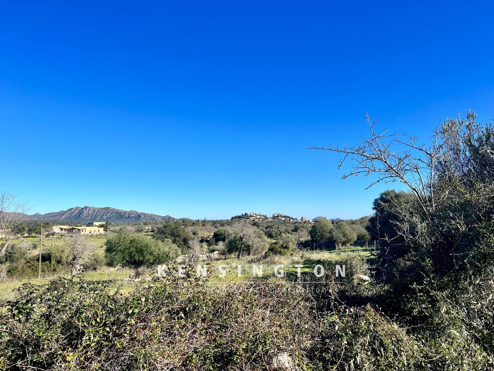 Grunde uden byggetilladelser til salg i Arta - € 500.000 (Ref: 9164582)