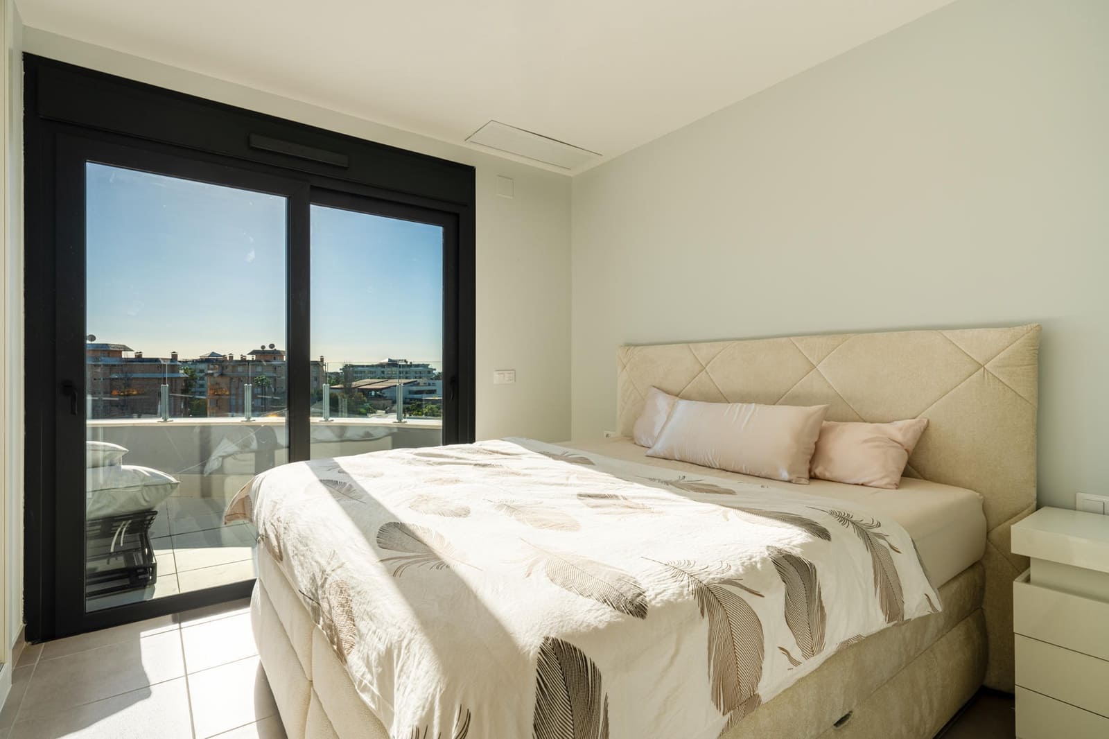 3 soveværelse Lejlighed til salg i Sa Coma med swimmingpool - € 980.000 (Ref: 9164588)