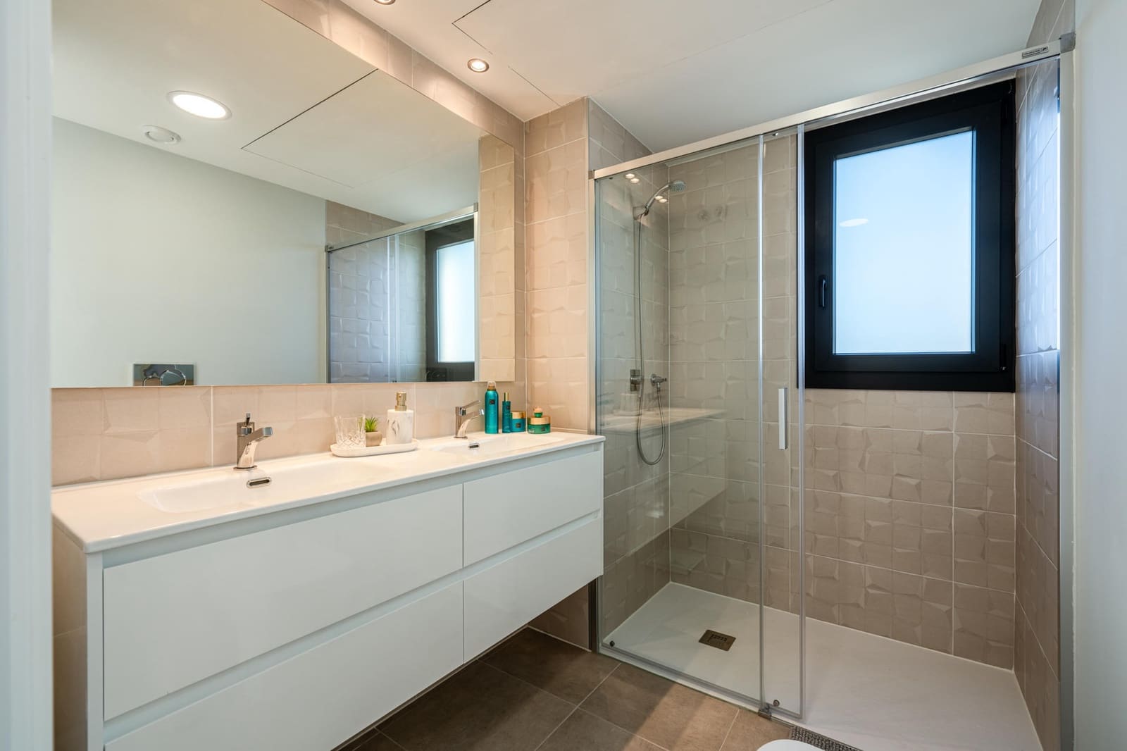 3 soveværelse Lejlighed til salg i Sa Coma med swimmingpool - € 980.000 (Ref: 9164588)