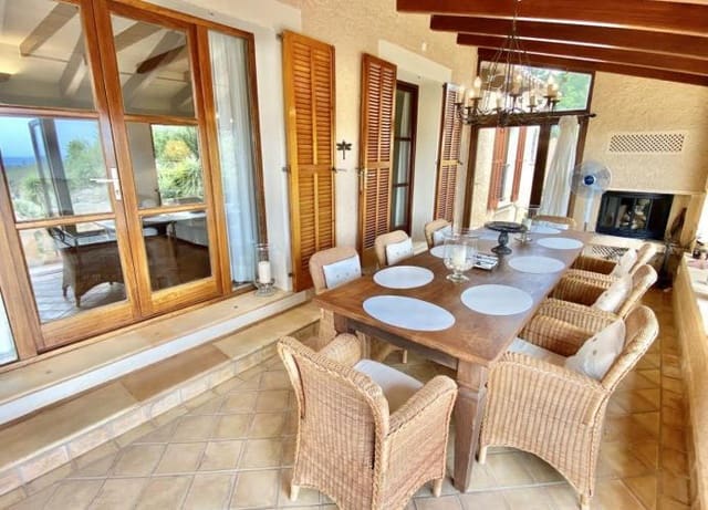 5 sovrum Villa till salu i Capdepera med pool - 1 780 000 € (Ref: 9164590)