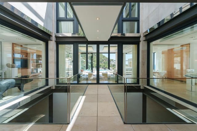 5 soveværelse Villa til salg i Canyamel, Capdepera med swimmingpool garage - € 4.500.000 (Ref: 9164604)