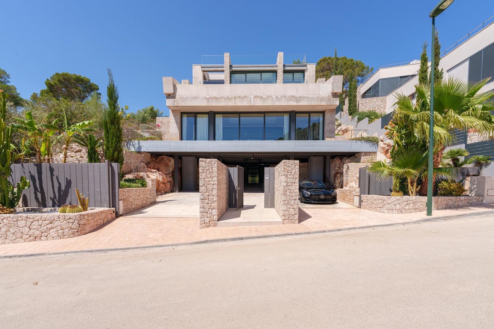 5 soveværelse Villa til salg i Canyamel med swimmingpool garage - € 4.500.000 (Ref: 9164604)