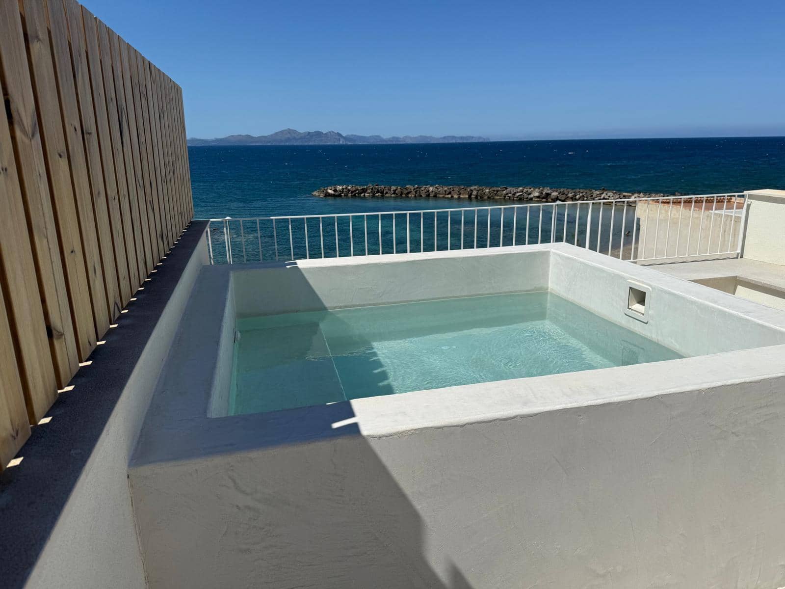 2 soverom Leilighet til salgs i Colonia de Sant Pere / Colonia de San Pedro med svømmebasseng - € 1 190 000 (Ref: 9164608)