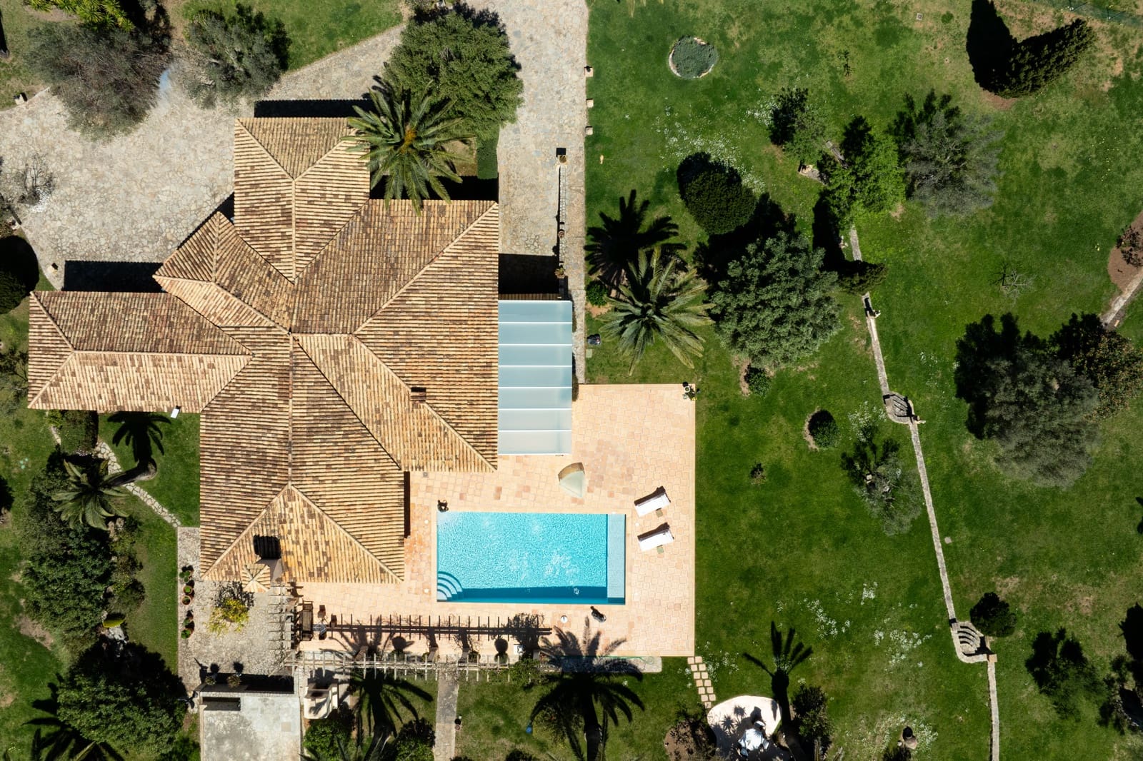 5 sypialnia Willa na sprzedaż w Capdepera z basenem garażem - 4 200 000 € (Ref: 9164610)