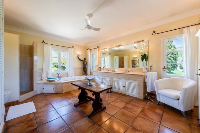 5 sovrum Finca/Hus på landet till salu i Capdepera med pool - 2 950 000 € (Ref: 9164610)