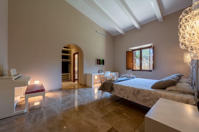 5 slaapkamer Finca/Landhuis te koop in Manacor met zwembad garage - € 3.975.000 (Ref: 9164613)