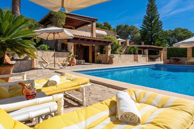 3 bedroom Villa for sale in Font de Sa Cala / Font de La Cala, Capdepera with pool garage - € 1,995,000 (Ref: 9164618)
