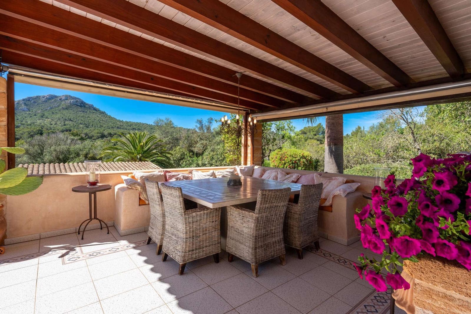 3 slaapkamer Villa te koop in Font de Sa Cala / Font de La Cala met zwembad garage - € 1.995.000 (Ref: 9164618)