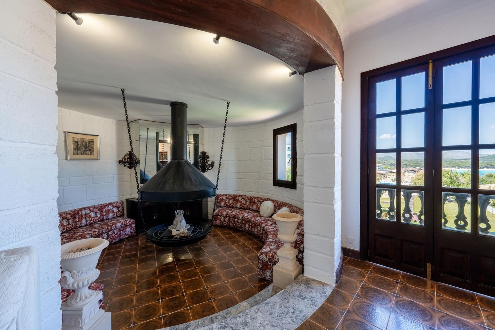 7 slaapkamer Villa te koop in Cala Ratjada met garage - € 2.495.000 (Ref: 9164638)