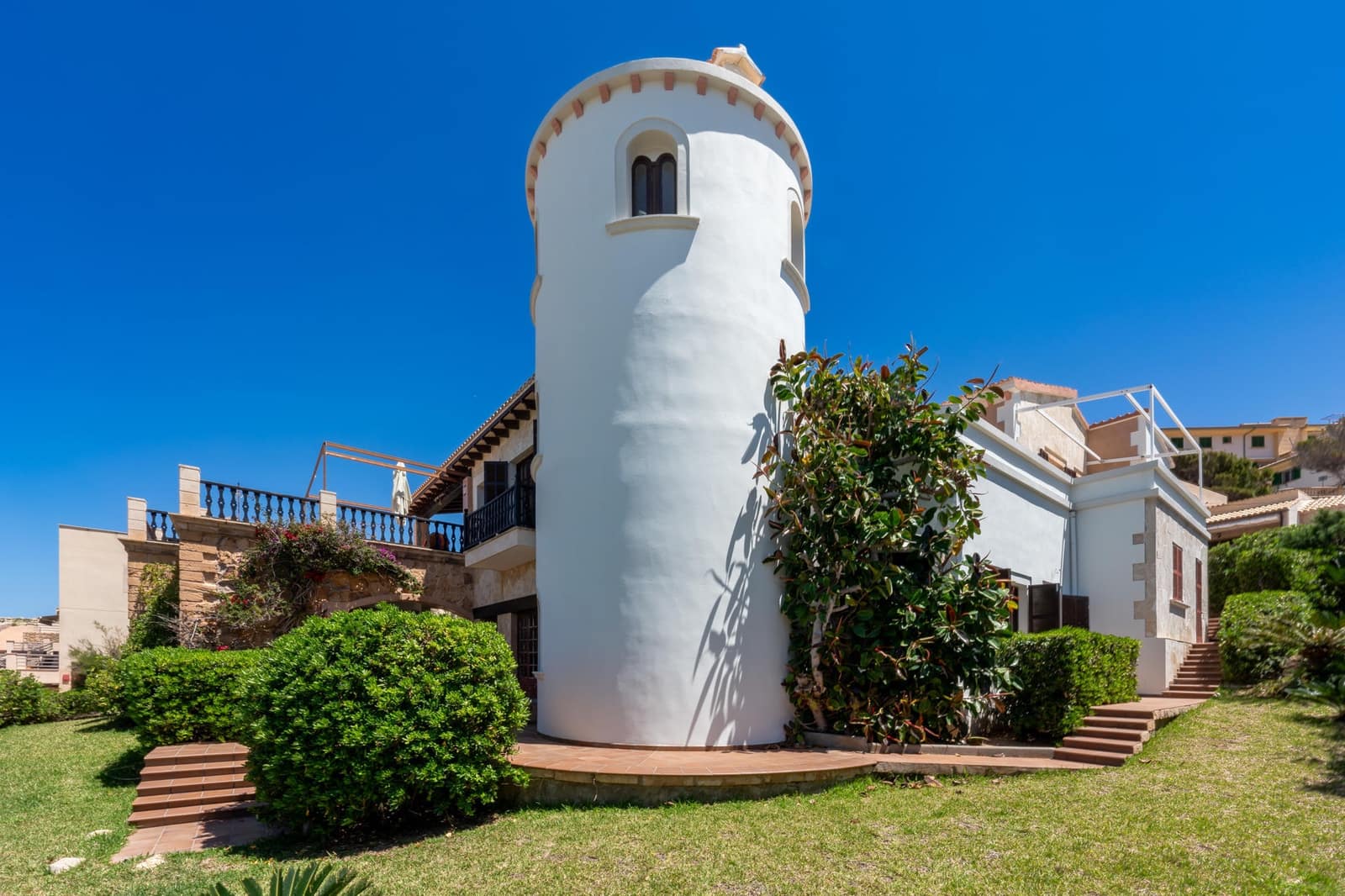 7 slaapkamer Villa te koop in Cala Ratjada met garage - € 2.495.000 (Ref: 9164638)