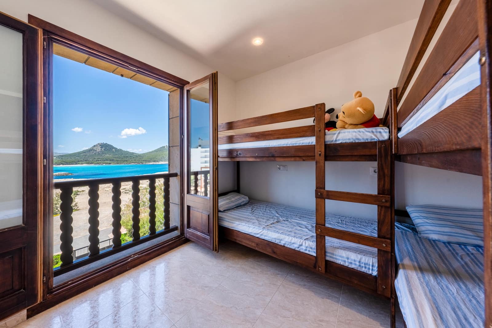 7 slaapkamer Villa te koop in Cala Ratjada met garage - € 2.495.000 (Ref: 9164638)