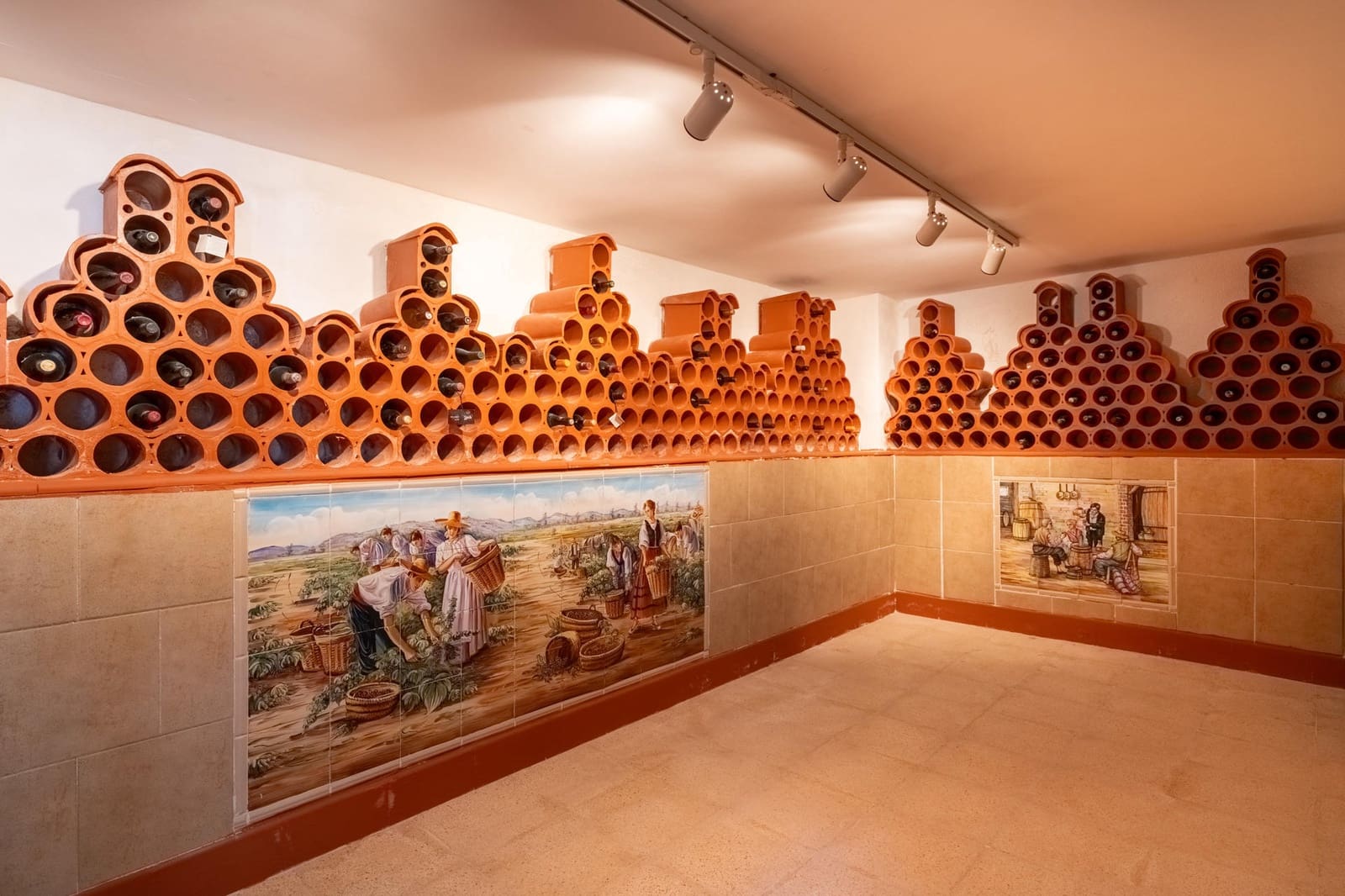 7 slaapkamer Villa te koop in Cala Ratjada met garage - € 2.495.000 (Ref: 9164638)