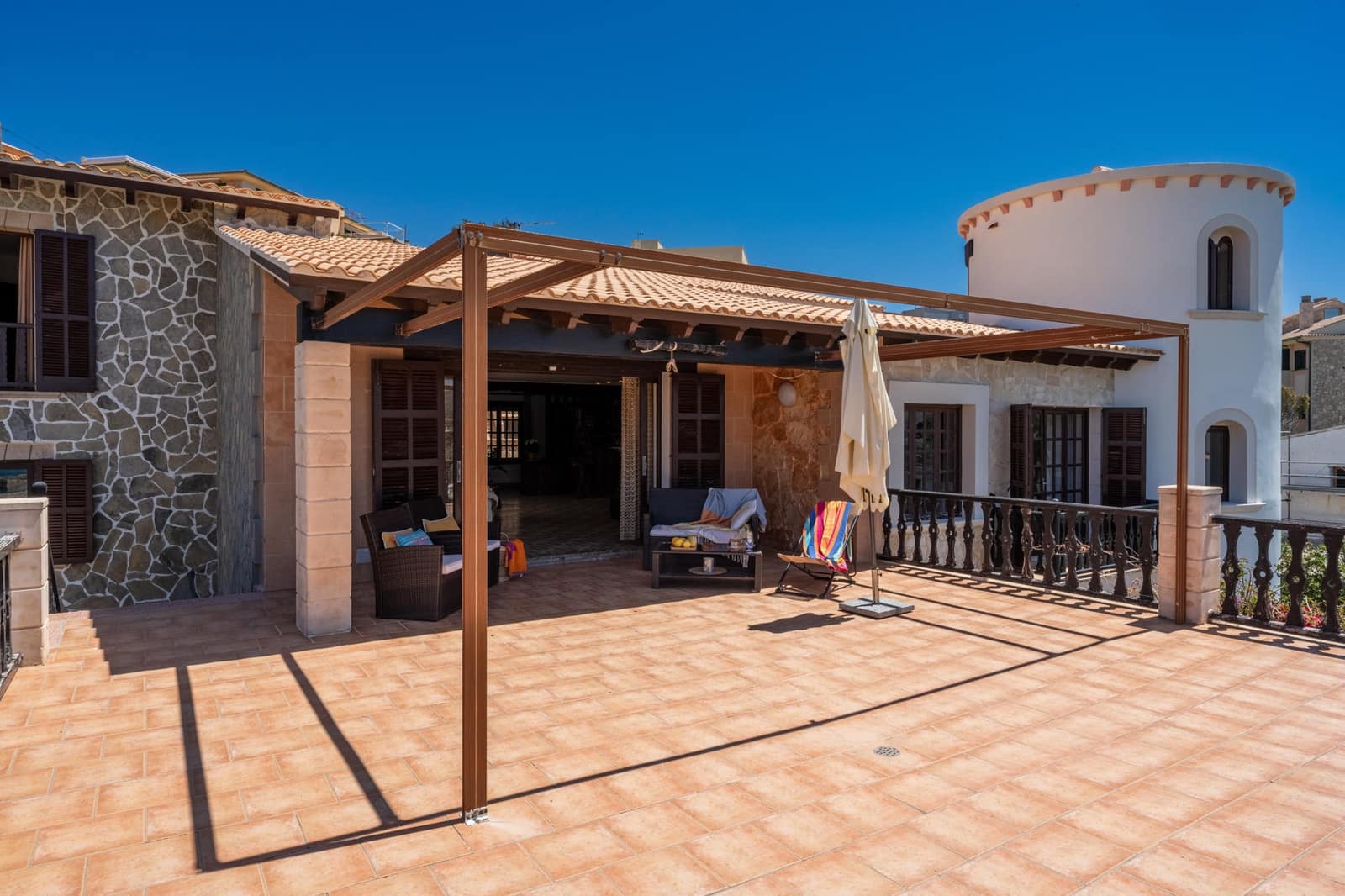 7 slaapkamer Villa te koop in Cala Ratjada met garage - € 2.495.000 (Ref: 9164638)