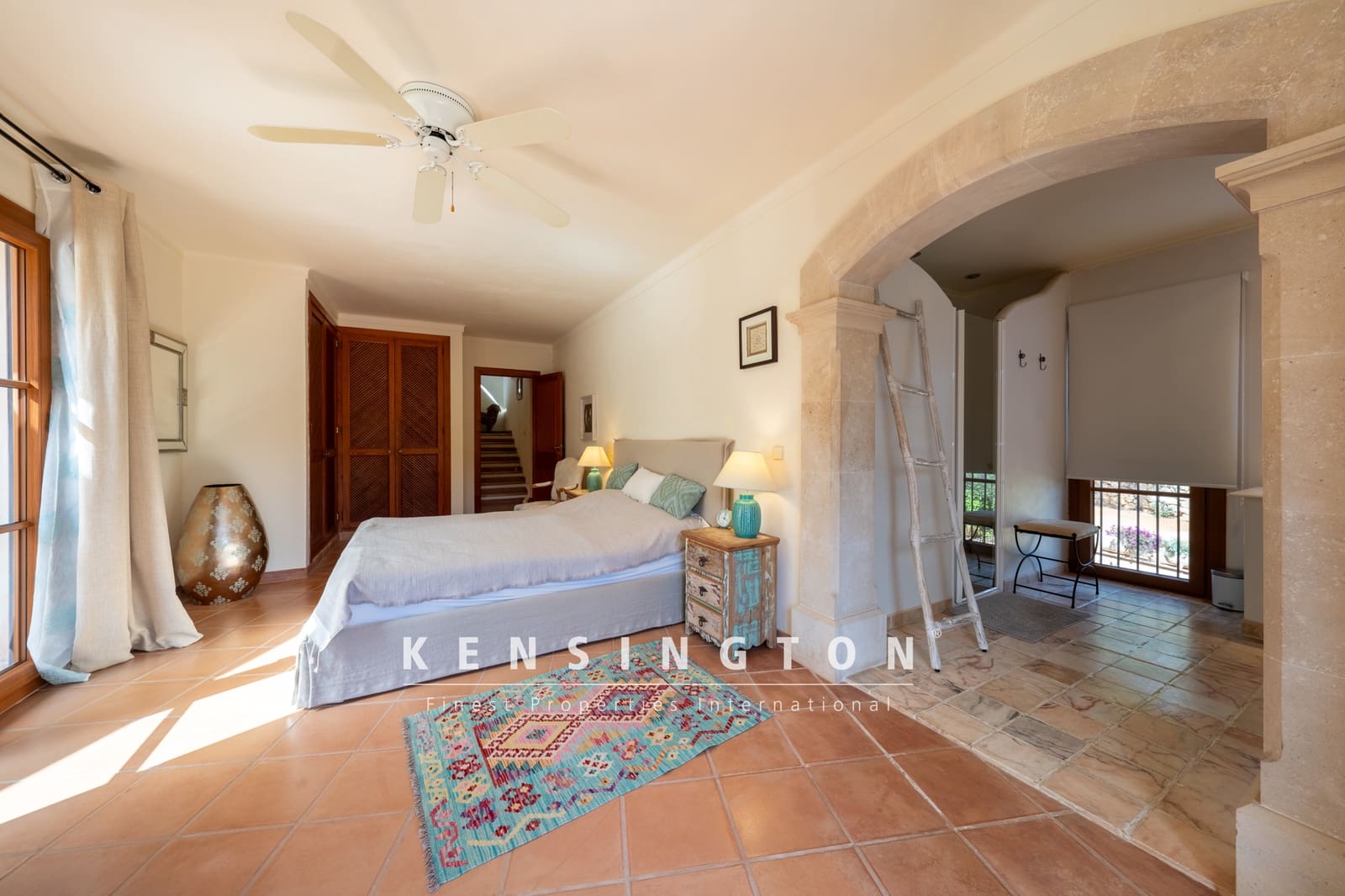 4 soveværelse Finca/Landehus til salg i Capdepera med swimmingpool garage - € 1.975.000 (Ref: 9164644)