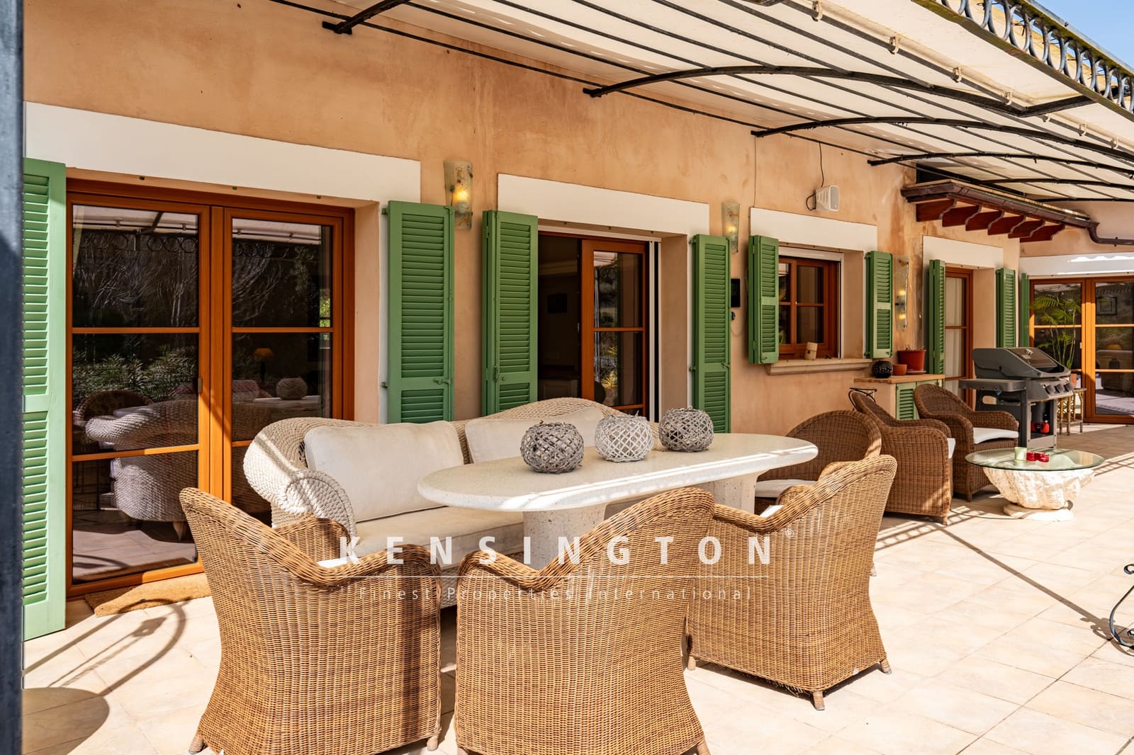 4 soveværelse Finca/Landehus til salg i Capdepera med swimmingpool garage - € 1.975.000 (Ref: 9164644)