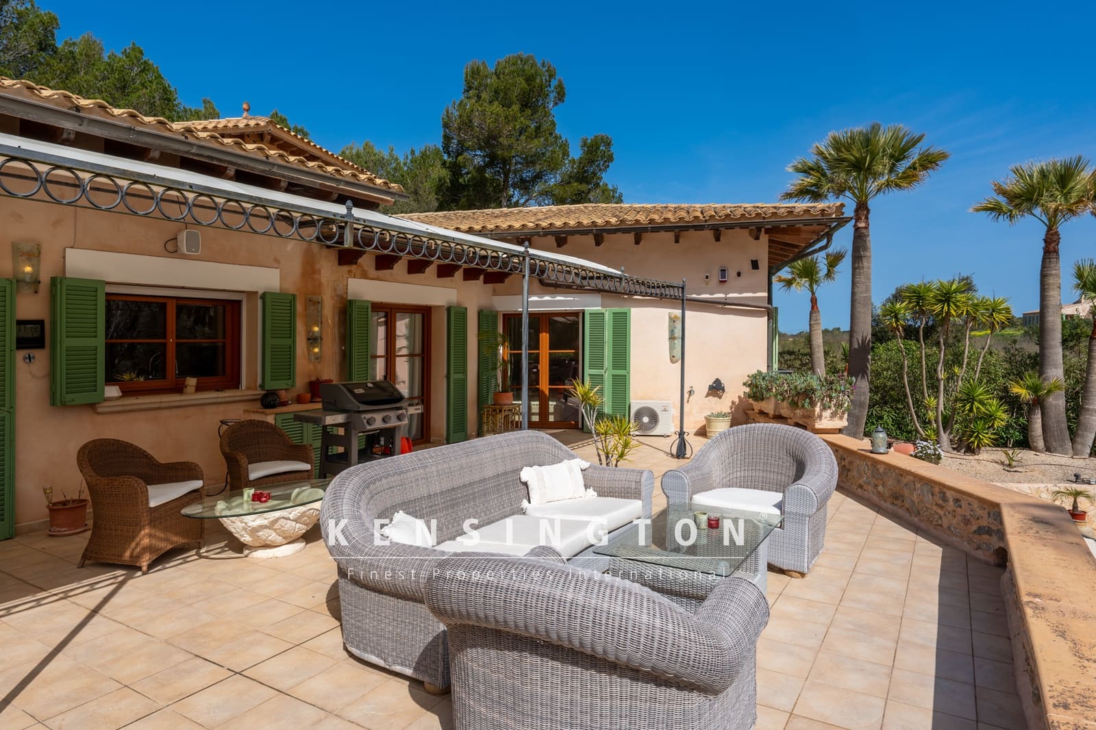 4 soveværelse Finca/Landehus til salg i Capdepera med swimmingpool garage - € 1.975.000 (Ref: 9164644)