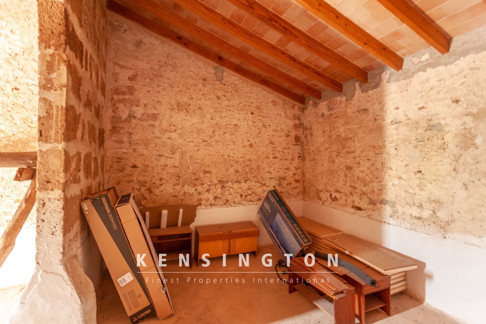 5 bedroom Villa for sale in Arta - € 7,800,000 (Ref: 9164647)