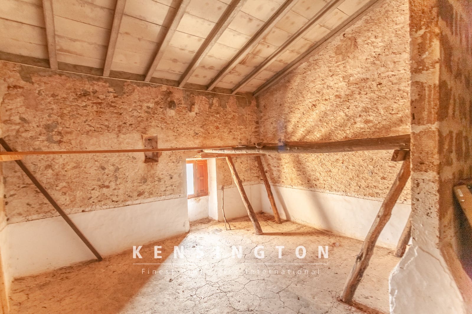 5 bedroom Villa for sale in Arta - € 7,800,000 (Ref: 9164647)