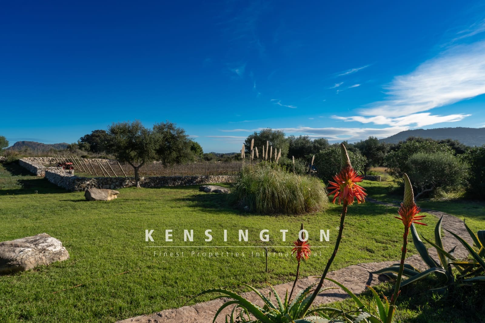 4 sovrum Finca/Hus på landet till salu i Capdepera med pool - 2 980 000 € (Ref: 9164648)