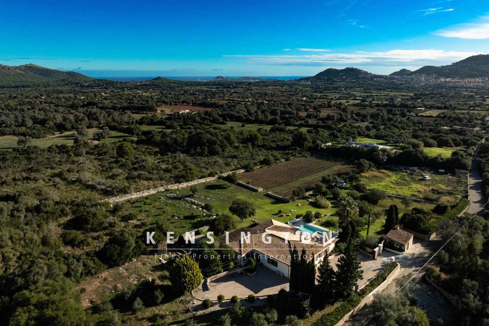 4 sovrum Finca/Hus på landet till salu i Capdepera med pool - 2 980 000 € (Ref: 9164648)