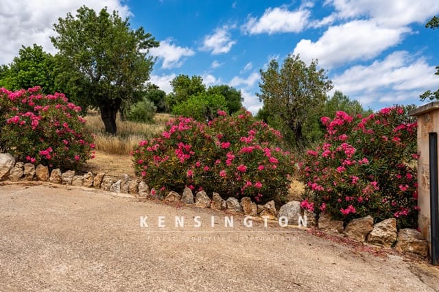 4 sovrum Villa till salu i Sant Llorenç des Cardassar med pool - 1 990 000 € (Ref: 9164651)