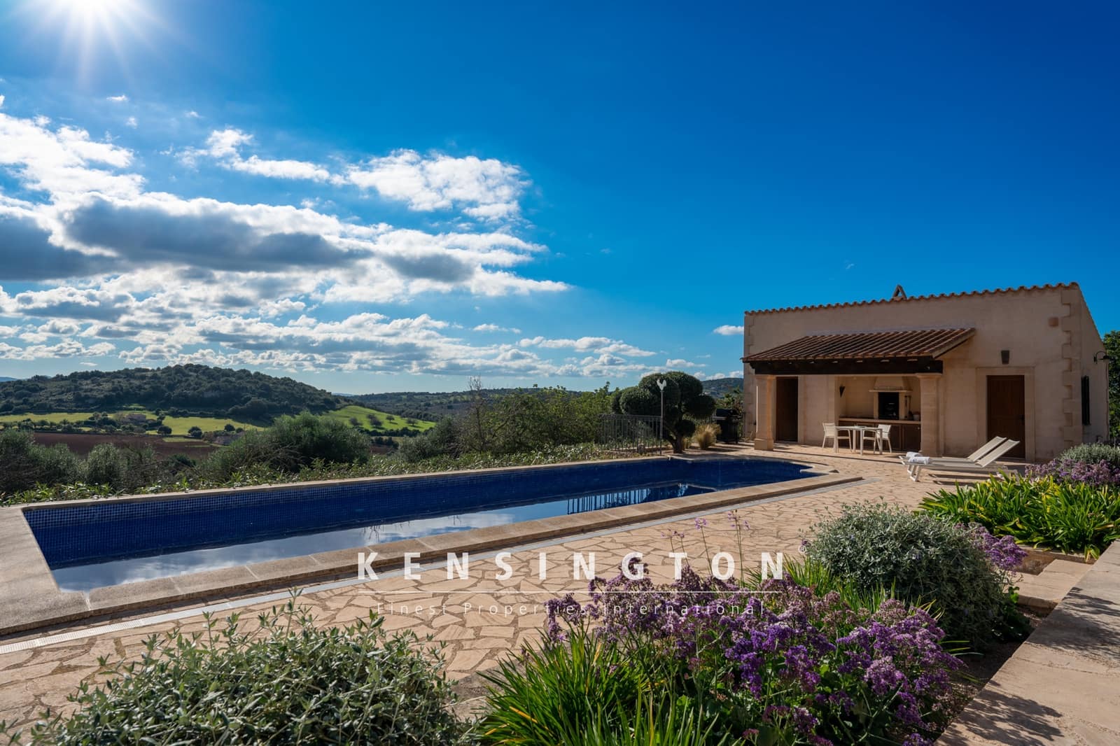 4 soveværelse Villa til salg i Sant Llorenc des Cardassar med swimmingpool - € 1.990.000 (Ref: 9164651)