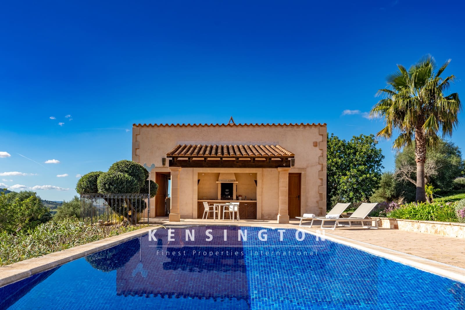 4 soveværelse Villa til salg i Sant Llorenc des Cardassar med swimmingpool - € 1.990.000 (Ref: 9164651)