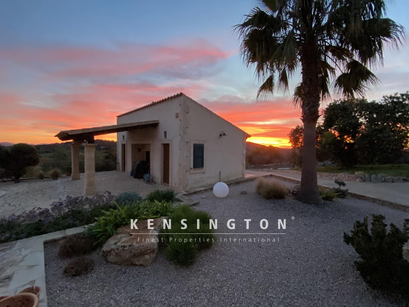 4 soveværelse Villa til salg i Sant Llorenc des Cardassar med swimmingpool - € 1.990.000 (Ref: 9164651)