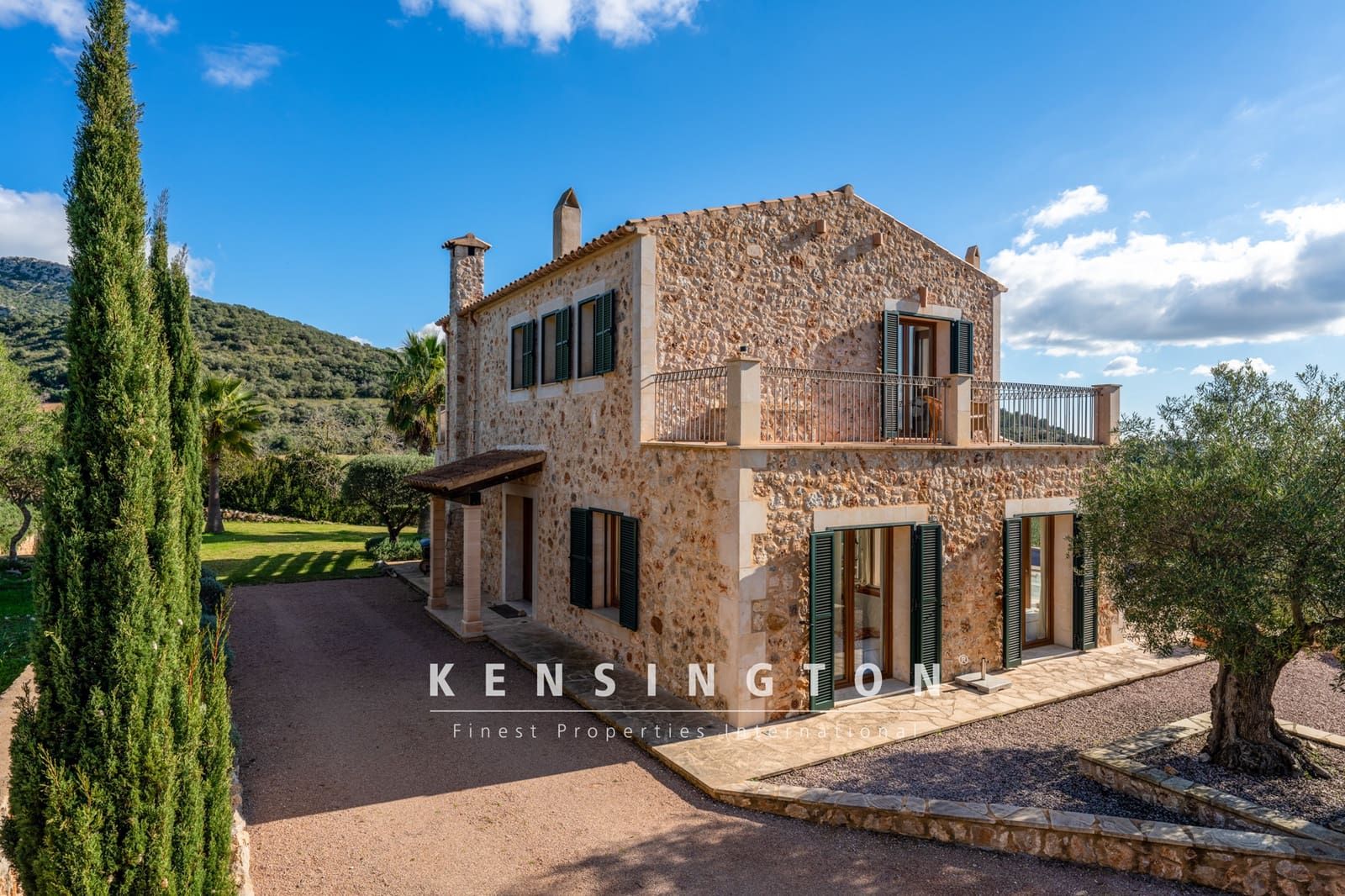 4 soveværelse Villa til salg i Sant Llorenc des Cardassar med swimmingpool - € 1.990.000 (Ref: 9164651)