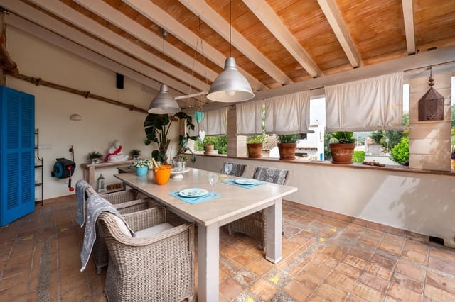 4 soveværelse Villa til salg i Capdepera med swimmingpool - € 795.000 (Ref: 9164653)