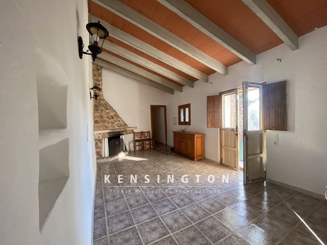 Chalet de 2 habitaciones en Capdepera en venta con piscina - 435.000 € (Ref: 9164657)