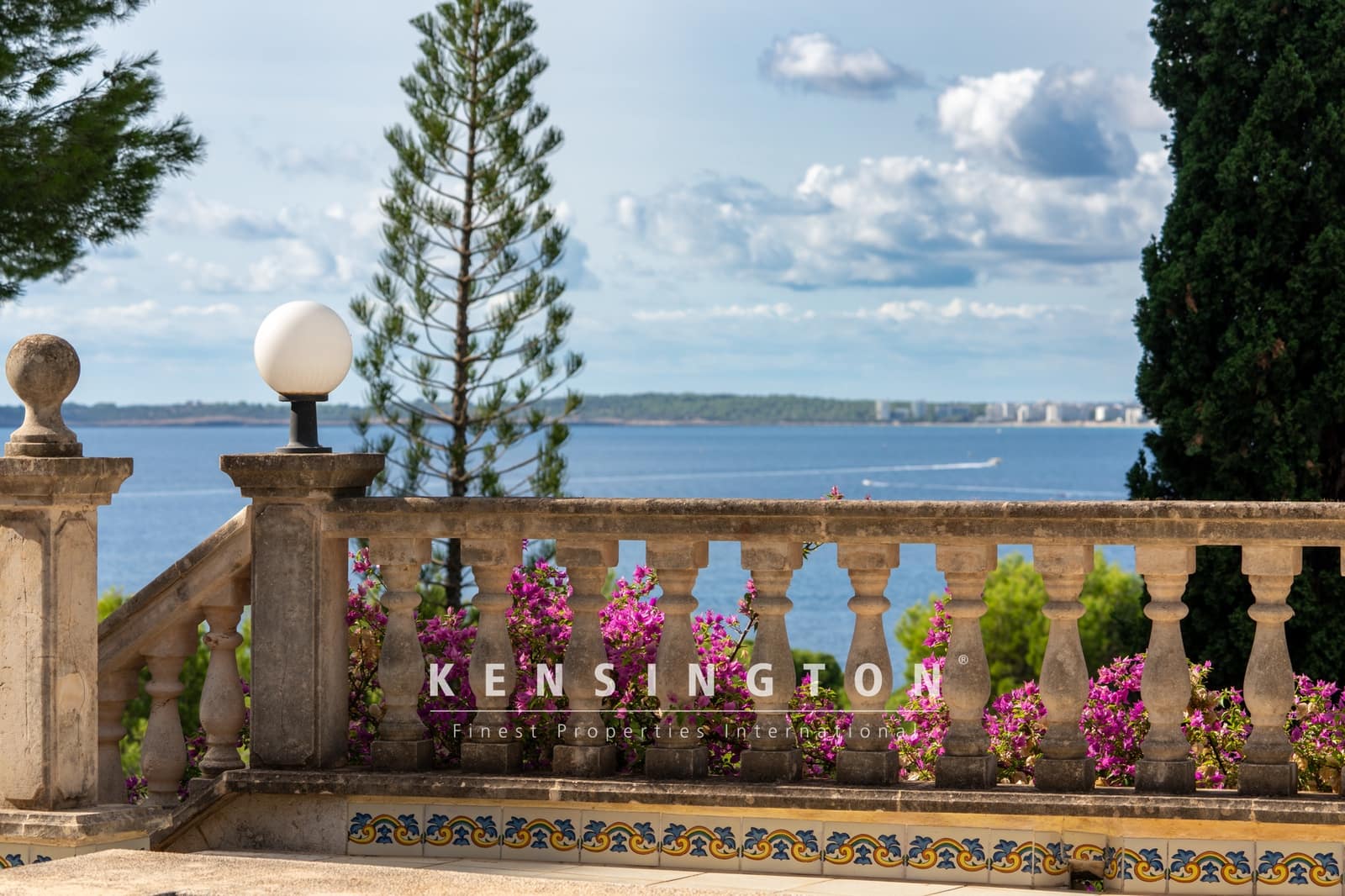 4 soveværelse Villa til salg i Costa de los Pinos med swimmingpool garage - € 3.500.000 (Ref: 9164659)