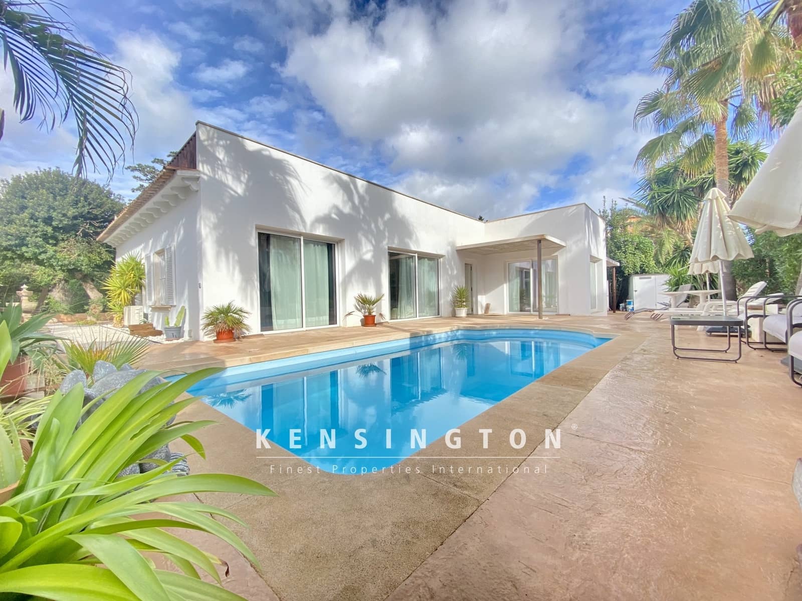 3 soveværelse Villa til salg i Port Verd med swimmingpool - € 1.175.000 (Ref: 9164660)