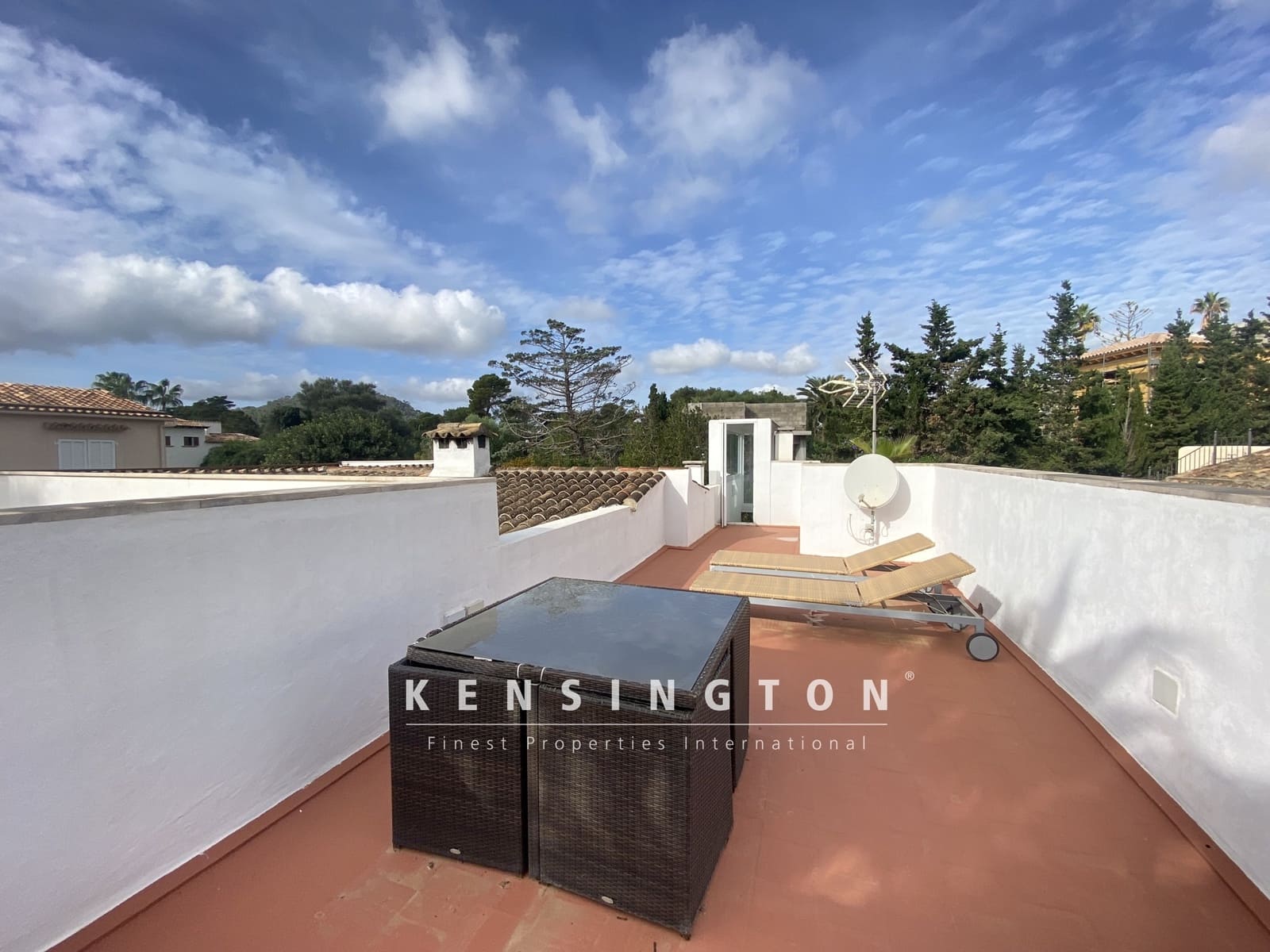 3 soveværelse Villa til salg i Port Verd med swimmingpool - € 1.175.000 (Ref: 9164660)