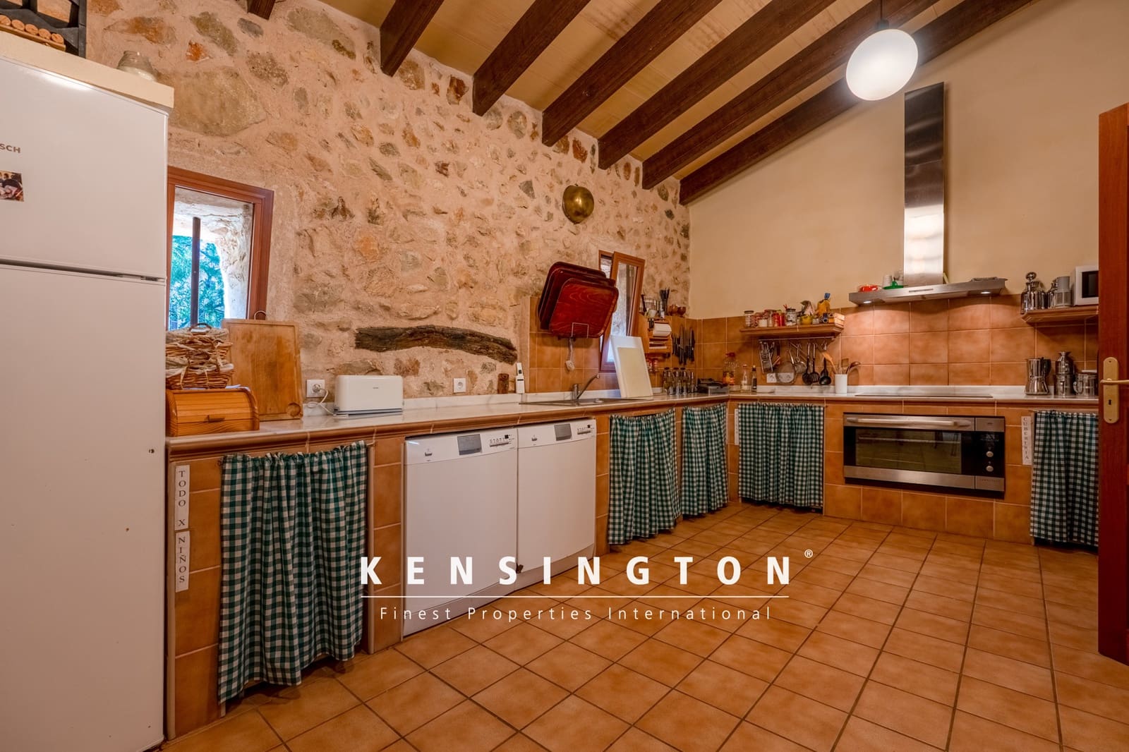 11 slaapkamer Villa te koop in Manacor - € 7.600.000 (Ref: 9164663)