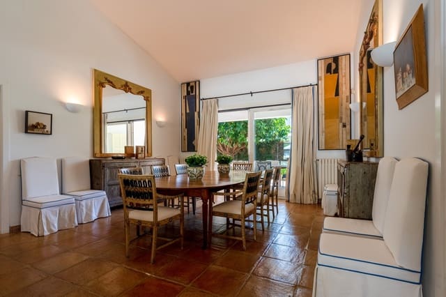 7 soveværelse Villa til salg i Cala Ratjada, Capdepera med swimmingpool - € 1.850.000 (Ref: 9164666)