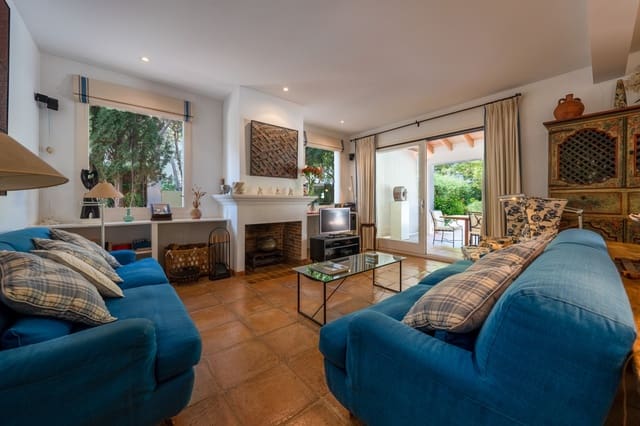 7 soveværelse Villa til salg i Cala Ratjada, Capdepera med swimmingpool - € 1.850.000 (Ref: 9164666)