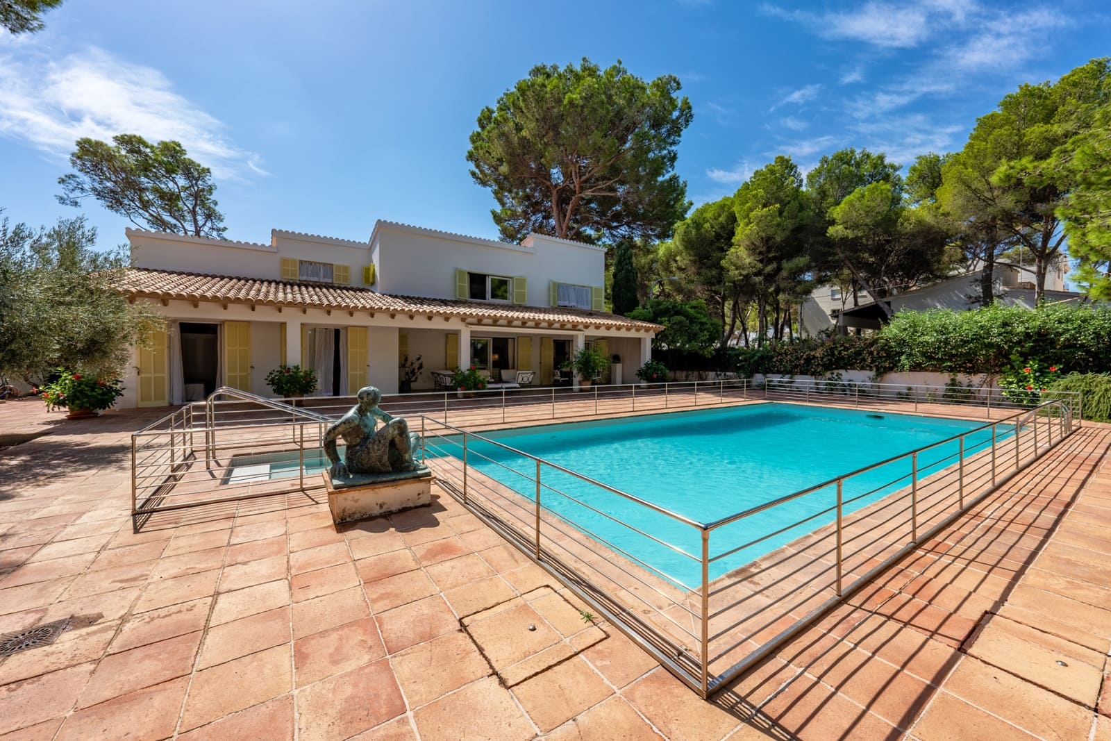 7 bedroom Villa for sale in Cala Ratjada with pool - € 1,850,000 (Ref: 9164666)