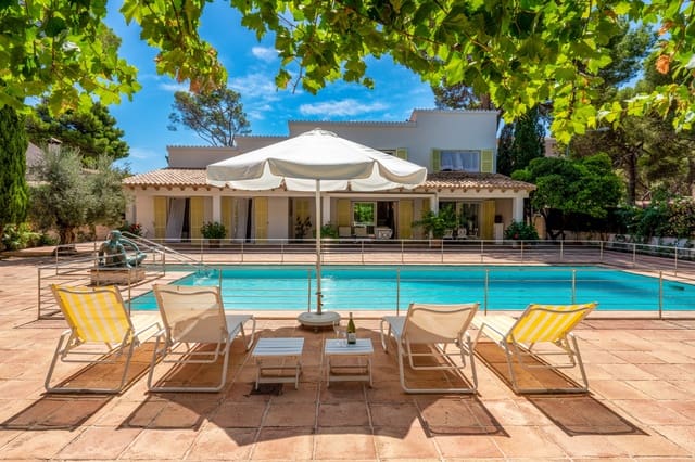 7 soveværelse Villa til salg i Cala Ratjada, Capdepera med swimmingpool - € 1.850.000 (Ref: 9164666)