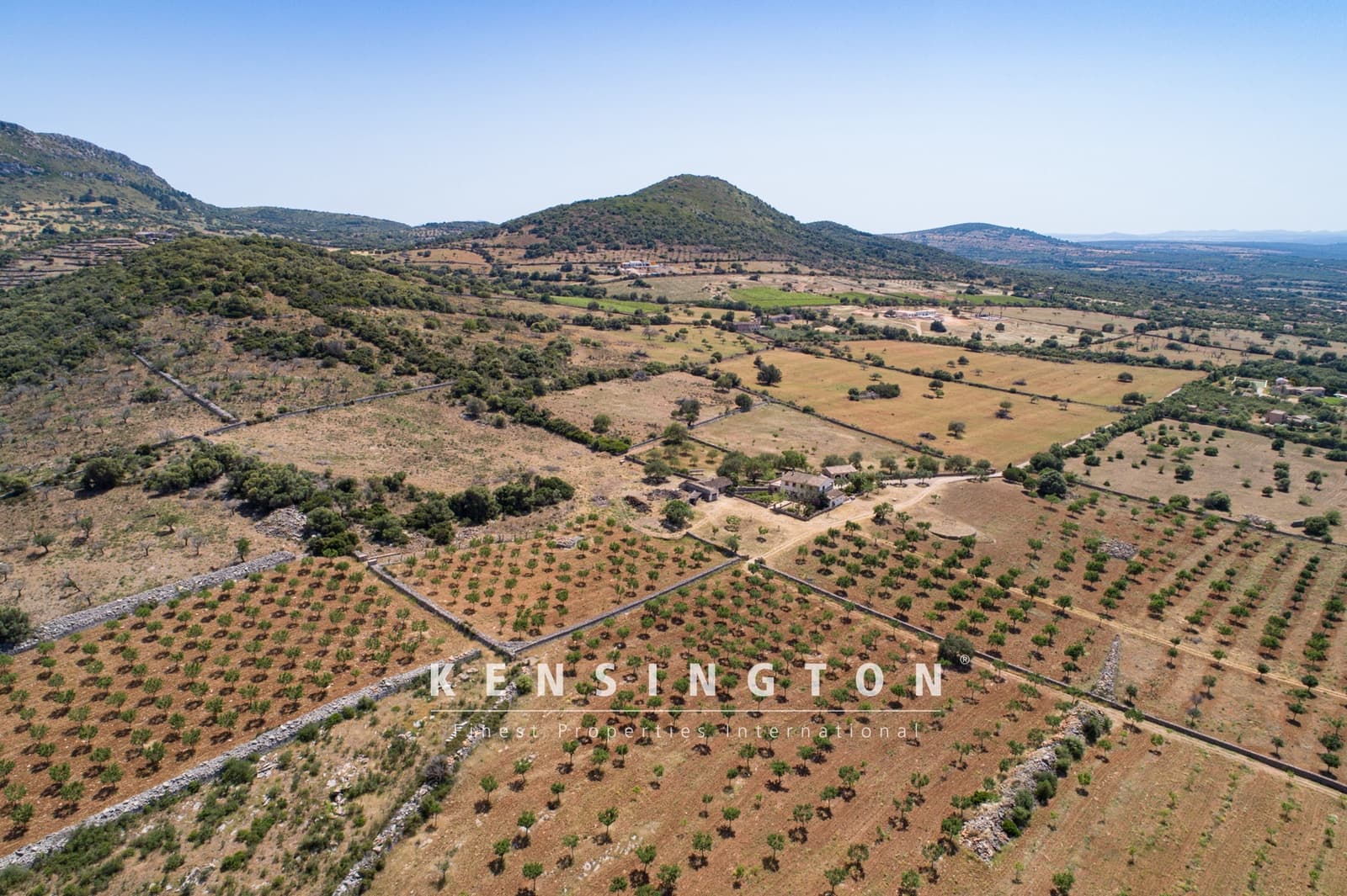 4 sypialnia Finka/Dom wiejski na sprzedaż w Arta - 5 500 000 € (Ref: 9164668)