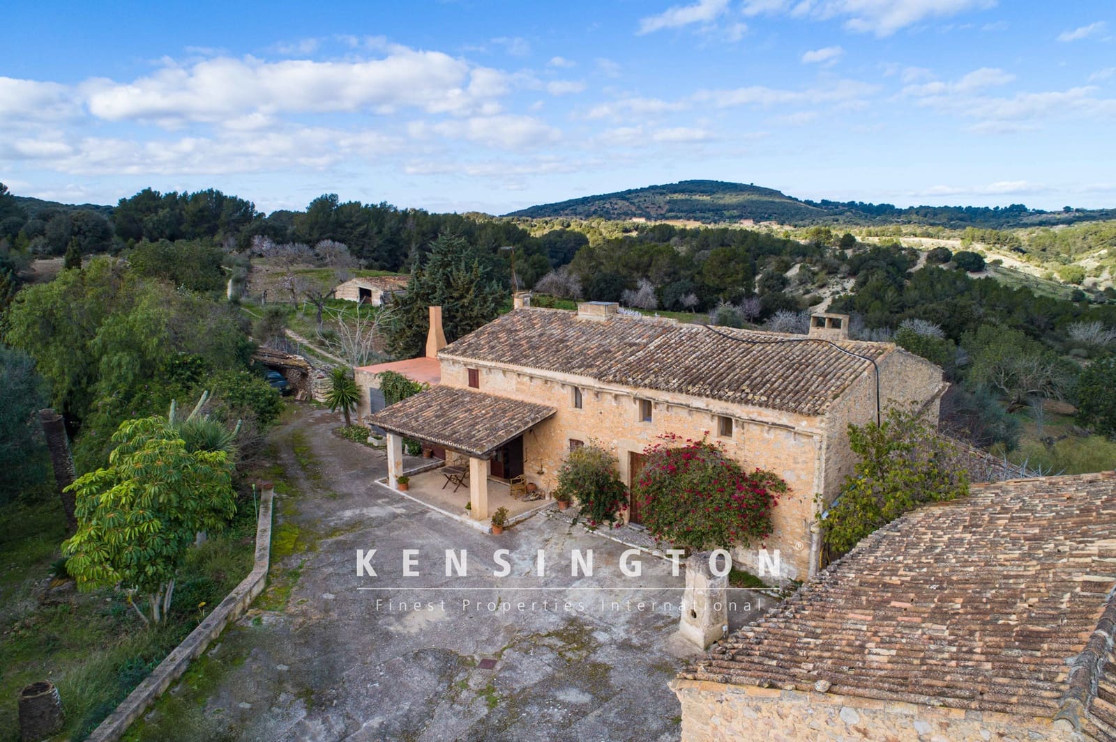 3 soveværelse Finca/Landehus til salg i Sant Llorenc des Cardassar - € 2.800.000 (Ref: 9164675)